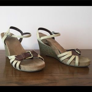 Wedge sandals